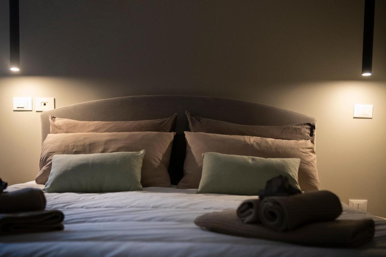 Conny'S House Apartment คาตาเนีย ภายนอก รูปภาพ