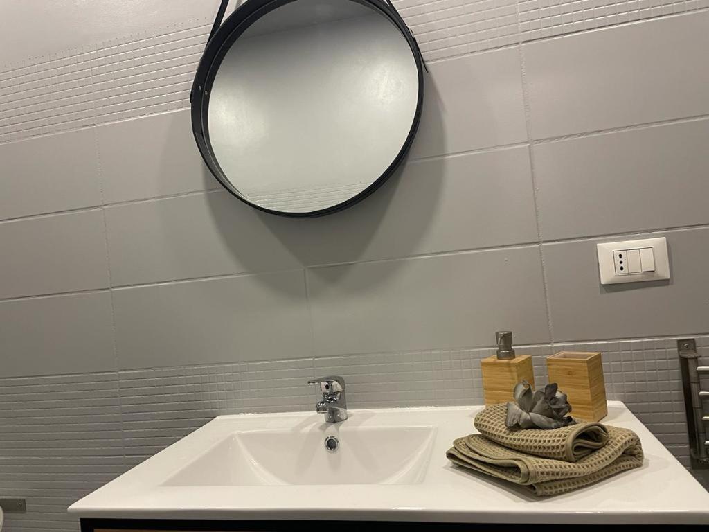 Conny'S House Apartment คาตาเนีย ภายนอก รูปภาพ